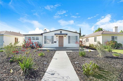 18216 Hartland St, Reseda, CA, 91335 | Card Image