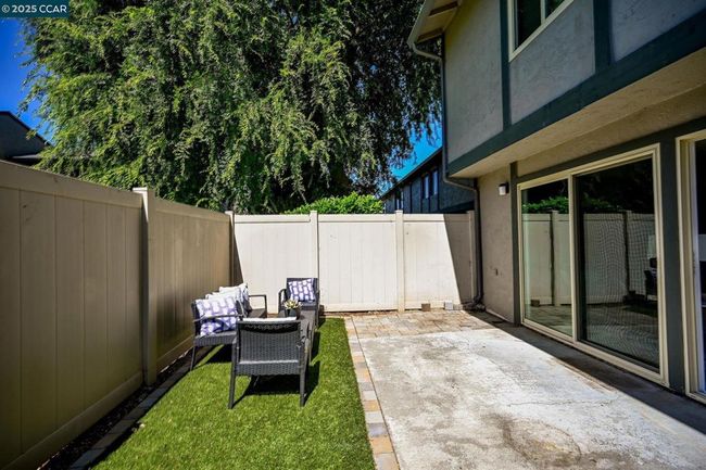 761 Pine St, Townhouse with 3 bedrooms, 2 bathrooms and 1 parking in Livermore CA | Image 18