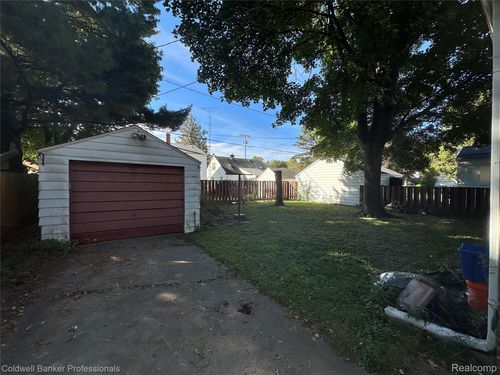 2208 Windemere Ave, Flint, MI, 48503-2258 | Card Image