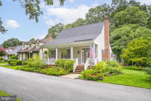 300 Hickory Cir, LA PLATA, MD, 20646-3215 | Card Image