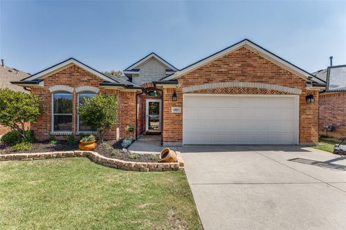 6957 Big Wichita Dr, Fort Worth, TX, 76179-2205 | Card Image