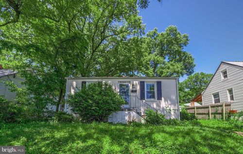 9506 52nd Ave, COLLEGE PARK, MD, 20740-1702 | Card Image
