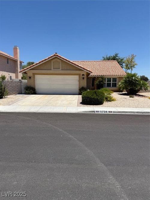 5734 Indian Ridge Dr, North Las Vegas, NV, 89031-1538 | Card Image