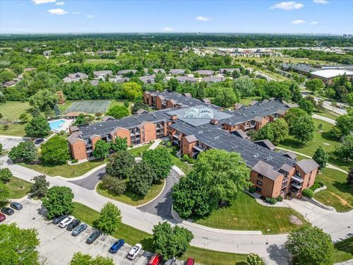 323-6100 W Stonehedge Drive, Greenfield, WI, 53220 | Card Image