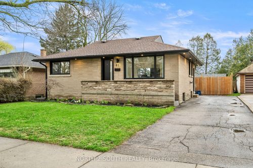 81 Clark Avenue, Kitchener, ON, N2C1Y1 | Card Image