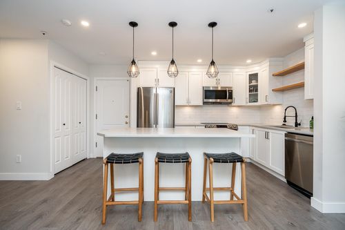 105-2968 Burlington Dr, Coquitlam, BC, V3B7N4 | Card Image