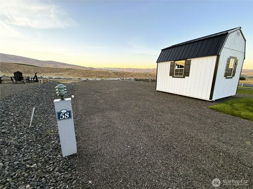 58-1769 Naches Wenas Rd, Selah, WA, 98942-1424 | Card Image