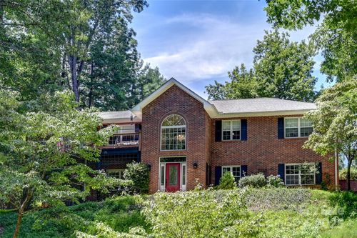 209 Camellia Way, Hendersonville, NC, 28739-8301 | Card Image