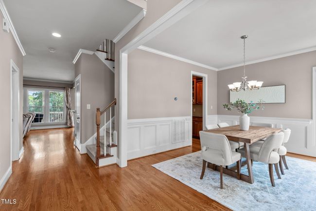Formal Dining Area | Image 6