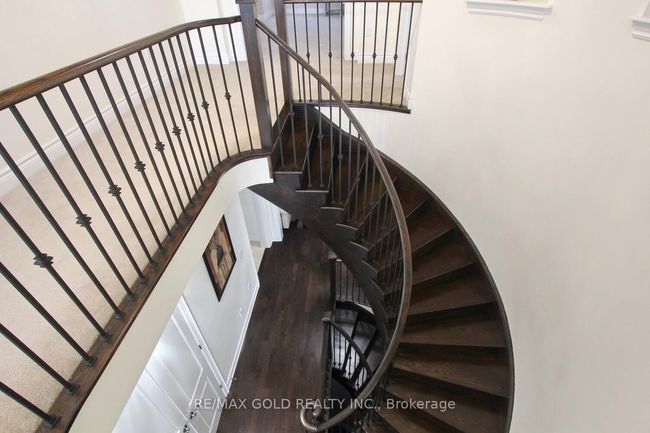 14 Ladbrook Cres, House other with 7 bedrooms, 5 bathrooms and 4 parking in Brampton ON | Image 33
