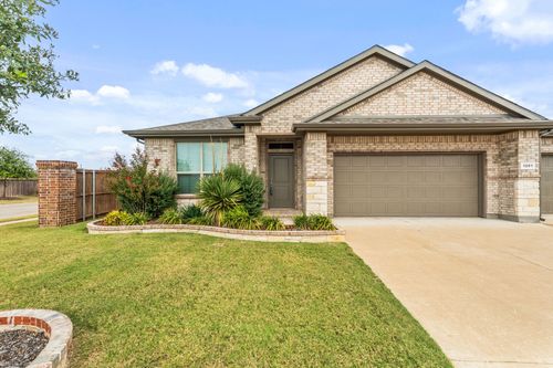 1201 Sausalito Trl, Cleburne, TX, 76033-4677 | Card Image