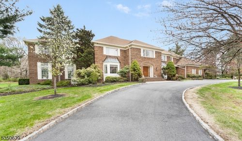 4 Ascot Ln, Morristown, NJ, 07960-3255 | Card Image