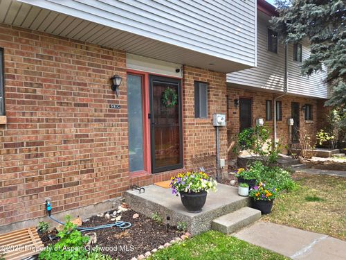 g-681 S 2nd St, Carbondale, CO, 81623-2163 | Card Image