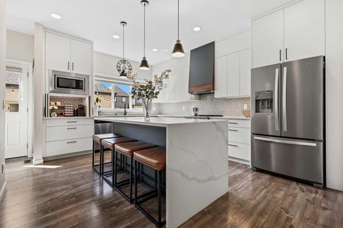 81 Masters Street Se, Calgary, AB, T3M2R7 | Card Image