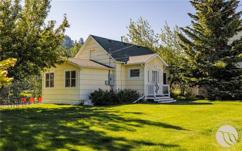 220 9th Street E, Red Lodge, MT, 59068 | Card Image