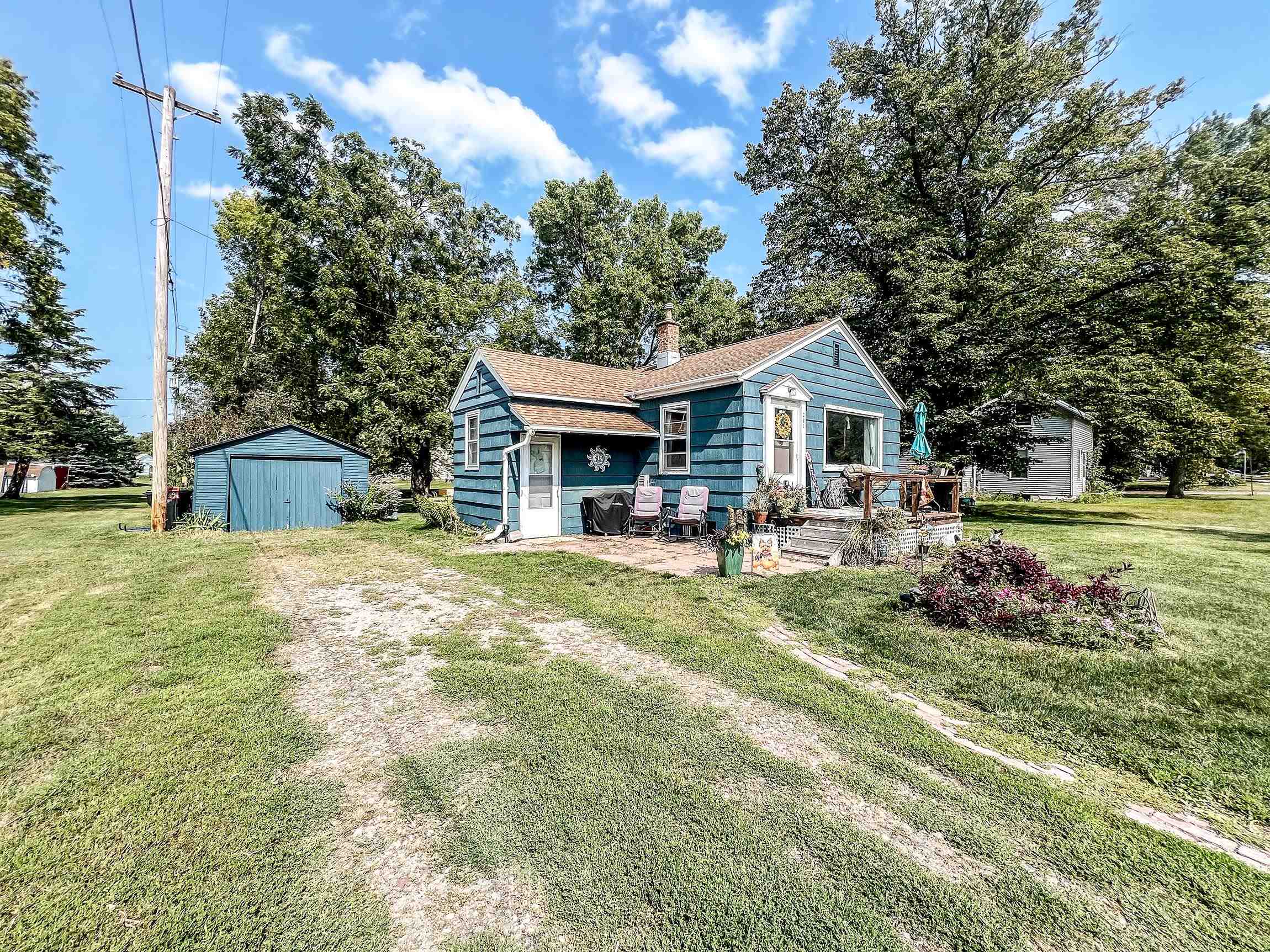 Avenue B , Lake Park, IA 51347