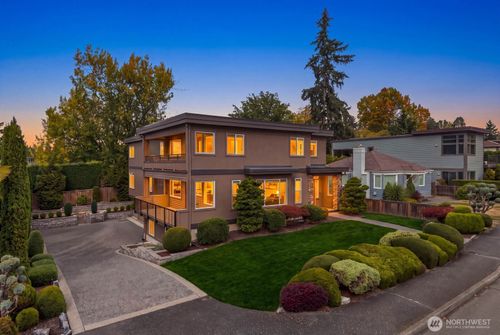 10220 Ne 64th St, Kirkland, WA, 98033-6928 | Card Image