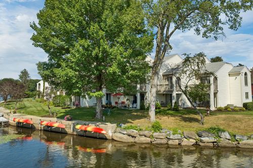 3-68 Railroad Ave, Wolfeboro, NH, 03894-4349 | Card Image