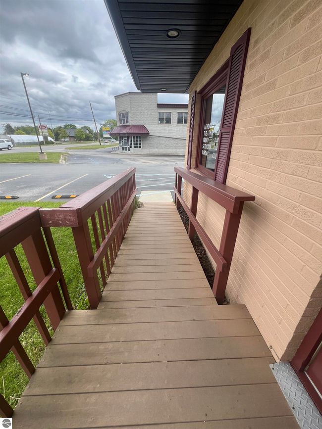 9743 N Greenville Rd, Home with 0 bedrooms, 0 bathrooms and 8 parking in Lakeview MI | Image 35