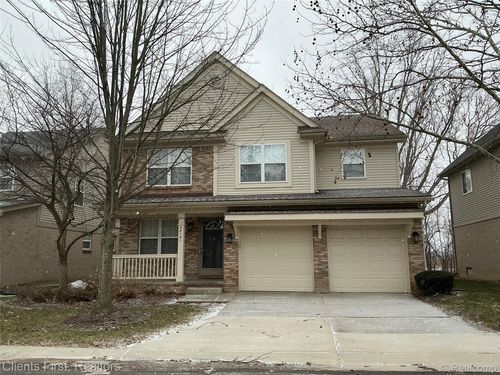 48161 Nottinghill Ln, Canton, MI, 48188-7220 | Card Image