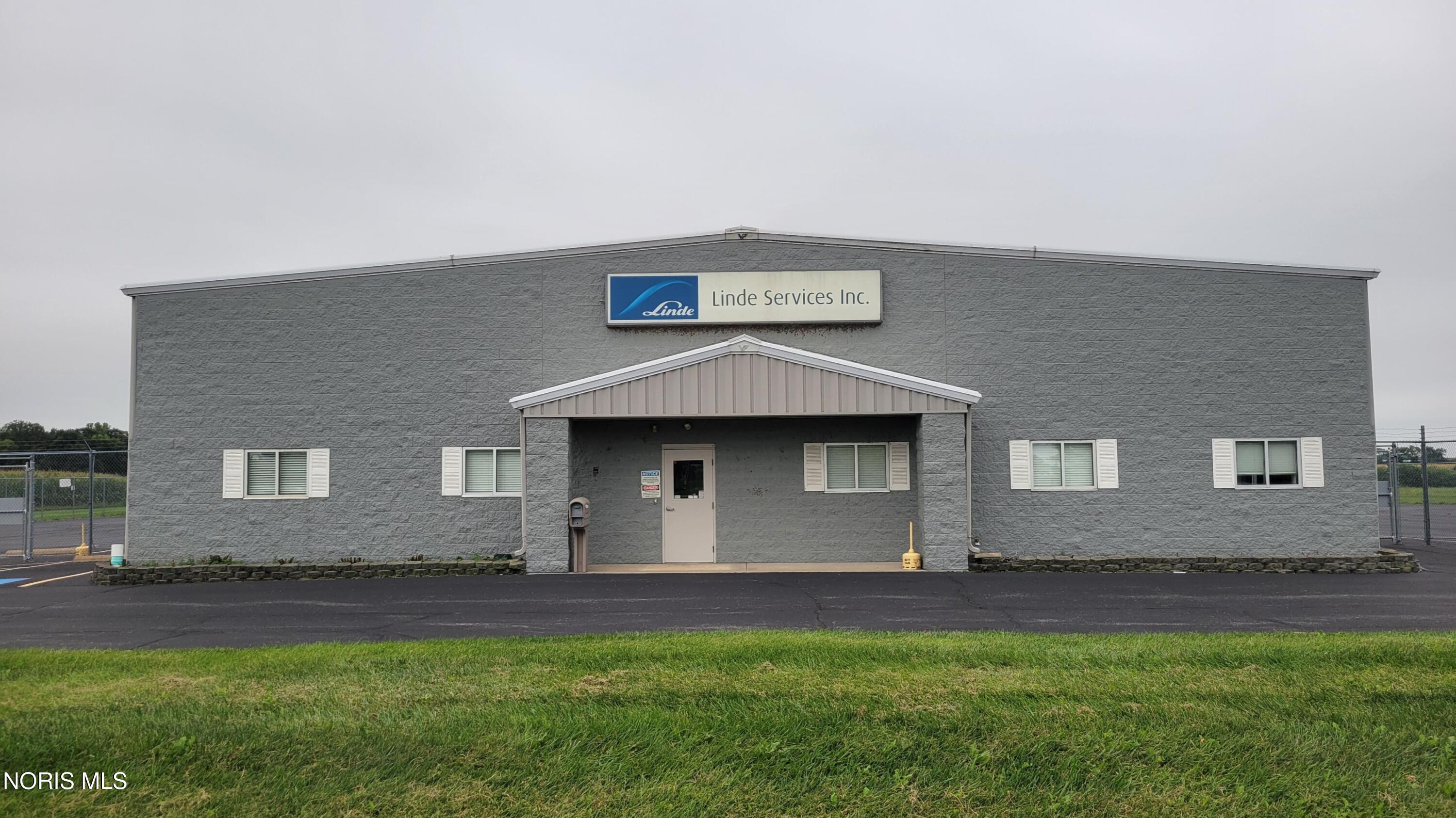 314 Howard Dr, Sandusky, OH 44870