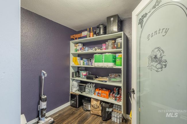 1300 N Big Tree Ln, House other with 4 bedrooms, 3 bathrooms and 4 parking in Kuna ID | Image 10