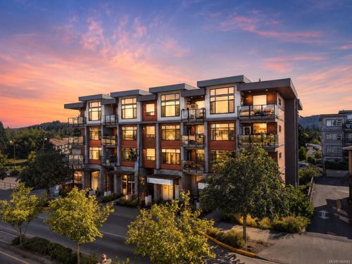 307-7162 West Saanich Rd, Central Saanich, BC, V8M1P6 | Card Image