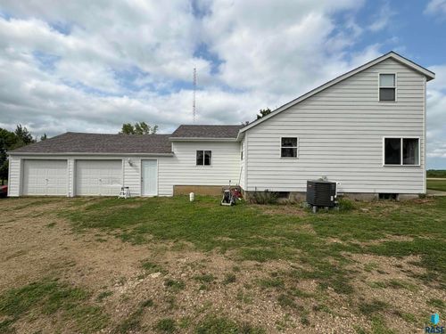 23281 452nd Ave, Madison, SD, 57042-6712 | Card Image