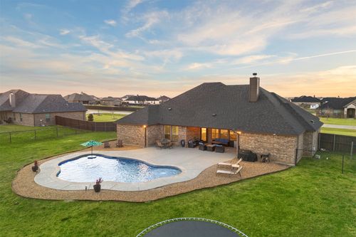 331 Crosswind, Waxahachie, TX, 75167-1237 | Card Image