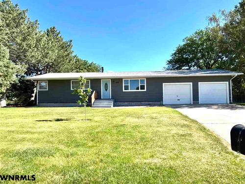 105 E 13th St, Bayard, NE, 69334-8005 | Card Image