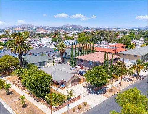 311 E 8th St, Corona, CA, 92879-2270 | Card Image