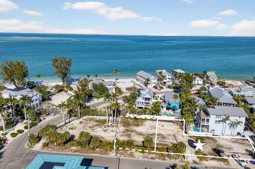 812 N Bay Blvd, ANNA MARIA, FL, 34216 | Card Image