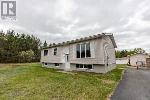 142 Savicky Dr, Espanola, ON, P5E1N3 | Card Image