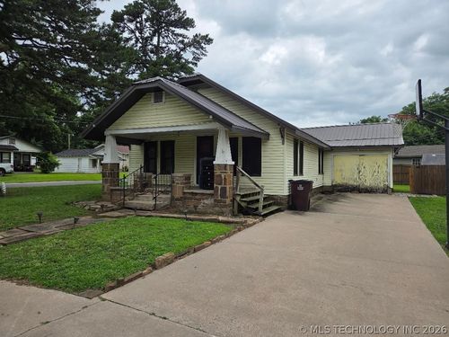 214 S 4th St, Eufaula, OK, 74432-2807 | Card Image