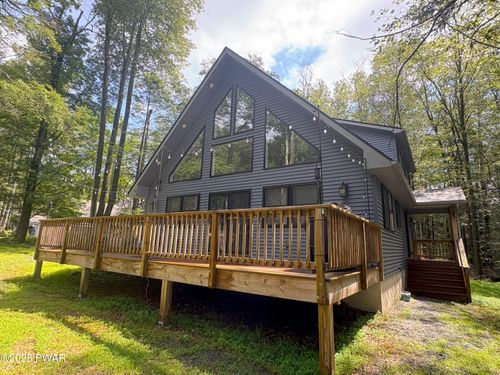 1006 Redlawn Ln, Lake Ariel, PA, 18436-8114 | Card Image