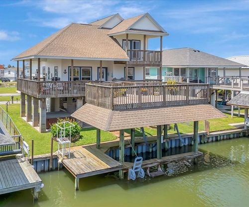 28 Dolphin St, Bayou Vista, TX, 77563-2581 | Card Image