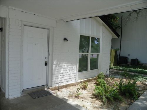 b-1306 Colony Creek Dr, Austin, TX, 78758-6507 | Card Image