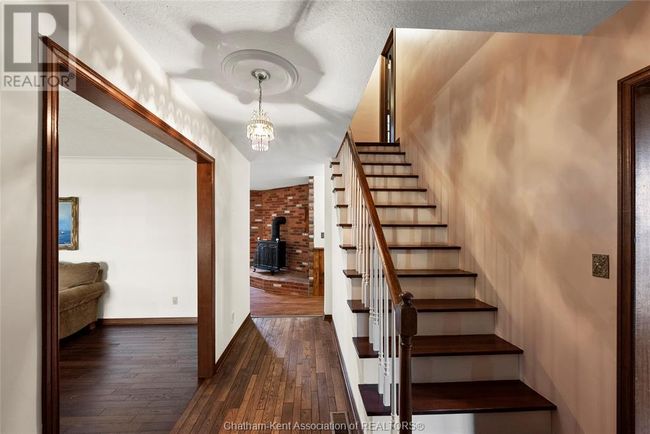 7819 Rivard Line, House other with 5 bedrooms, 4 bathrooms and null parking in Grande Pointe ON | Image 10