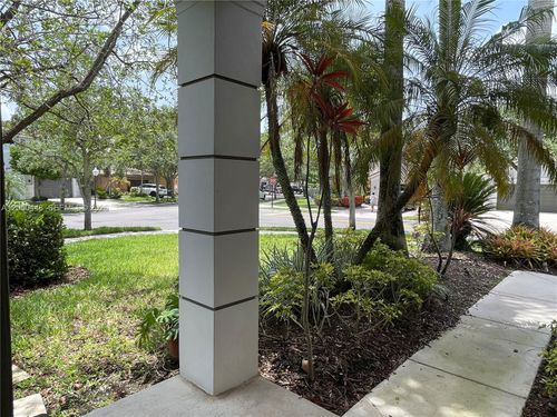 485-485 Silver Palm Way, Weston, FL, 33327-2475 | Card Image