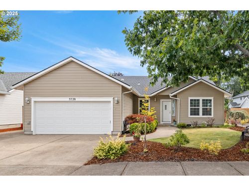 5728 Se Popes Pl, Hillsboro, OR, 97123-8205 | Card Image