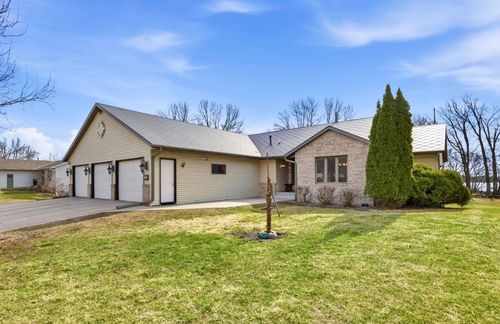 141 Fairlawn Ave E, Winsted, MN, 55395-7808 | Card Image