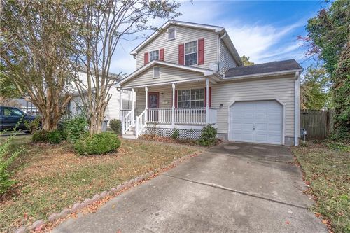 106 W Cummings Ave, Hampton, VA, 23663-2204 | Card Image