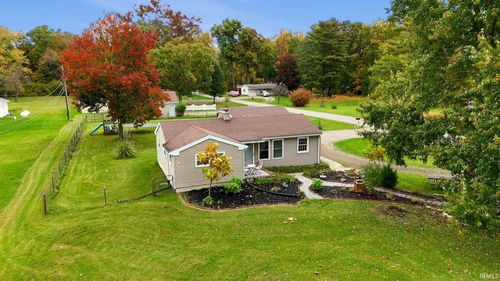 5628 Leesburg Road, Fort Wayne, IN, 46818-9710 | Card Image