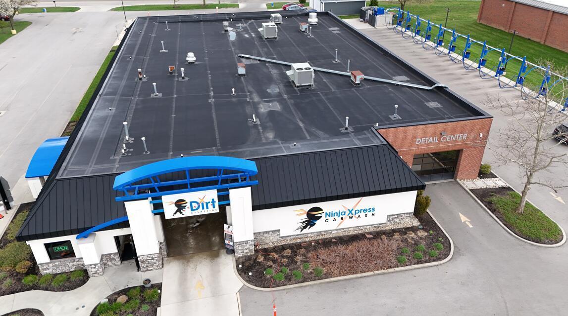 8062 Orange Center Dr, Lewis Center, OH 43035