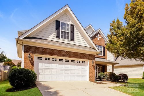 9017 Socata Way, Charlotte, NC, 28269-2851 | Card Image