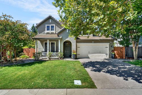 1739 Portola Court, Davis, CA, 95616 | Card Image