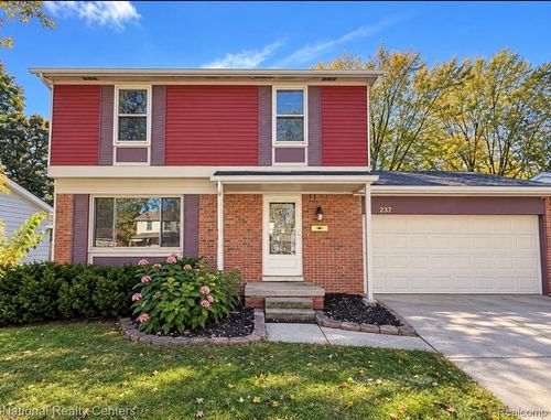 39237 Gloucester St, Westland, MI, 48186-3727 | Card Image