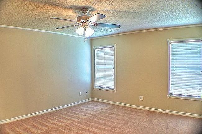 4205 Iris Ave, House other with 3 bedrooms, 2 bathrooms and null parking in Fort Worth TX | Image 4