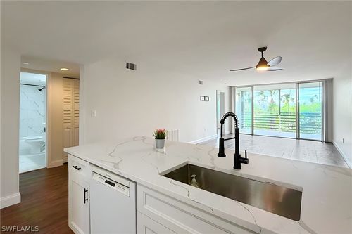 apt-3202-15171 Cedarwood Ln, NAPLES, FL, 34110-8095 | Card Image