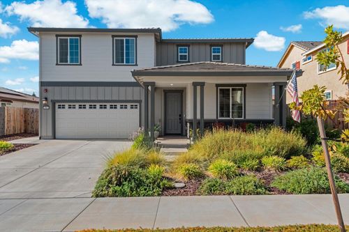 981 Carbahal St, Winters, CA, 95694-2219 | Card Image